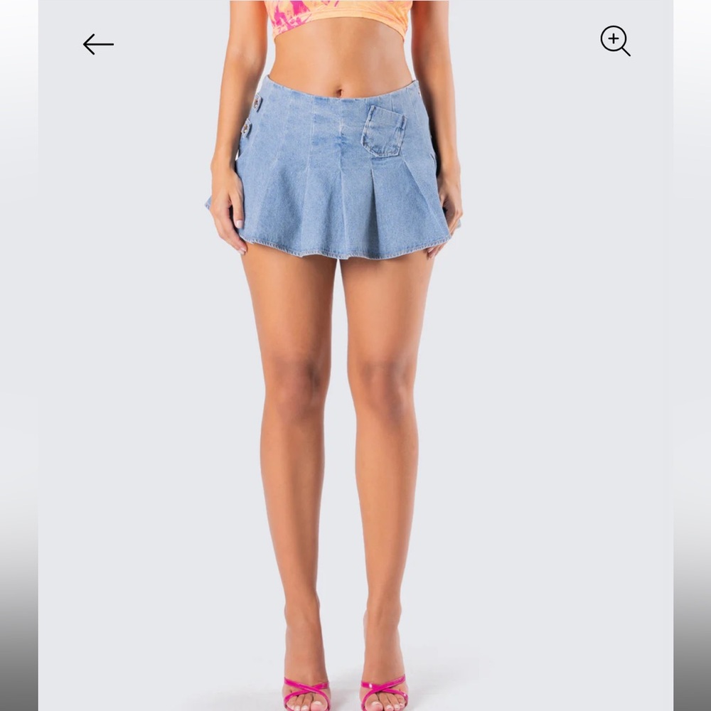 Blue denim ruffled mini skirt
